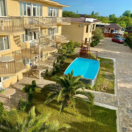 Alakhadze Mini Hotel Diva מראה חיצוני תמונה