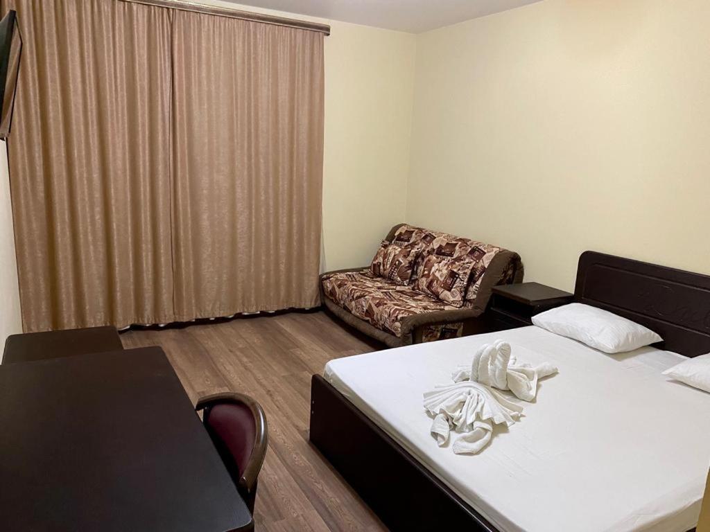 Alakhadze Mini Hotel Diva מראה חיצוני תמונה