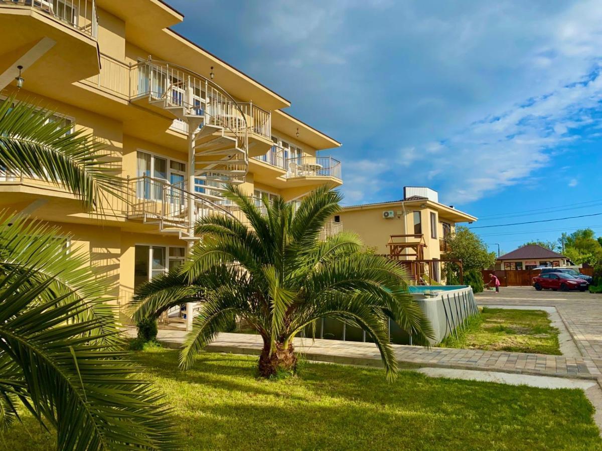 Alakhadze Mini Hotel Diva מראה חיצוני תמונה